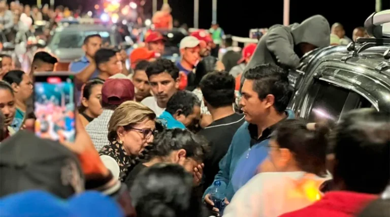 Entre-dolor-y-solidaridad-reciben-cenizas-de-Junieysis-Merlo-Espinoza-en-Madriz-800x445