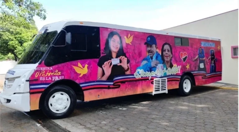 Banco-Nacional-de-Sangre-recibe-Hemocentro-Movil-para-fortalecer-la-captacion-de-donantes-en-Nicaragua-800x445